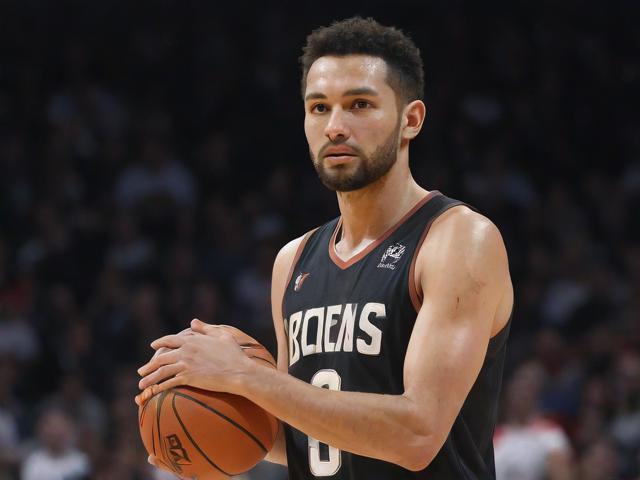 开云体育_ 76人赛季总结:恩比德的表现如何改变球队?,76人队的恩比德伤情 开云体育_ 76人赛季总结:恩比德的表现如何改变球队?,76人队的恩比德伤情