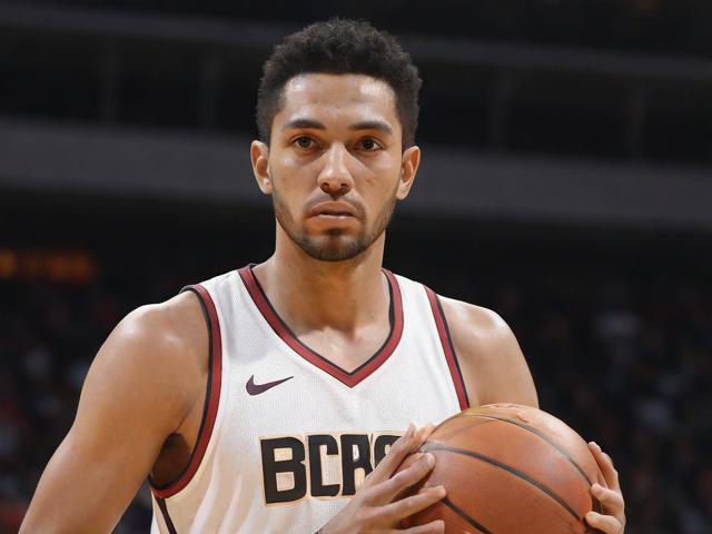 开云体育_ 76人赛季总结:恩比德的表现如何改变球队?,76人队的恩比德伤情 开云体育_ 76人赛季总结:恩比德的表现如何改变球队?,76人队的恩比德伤情