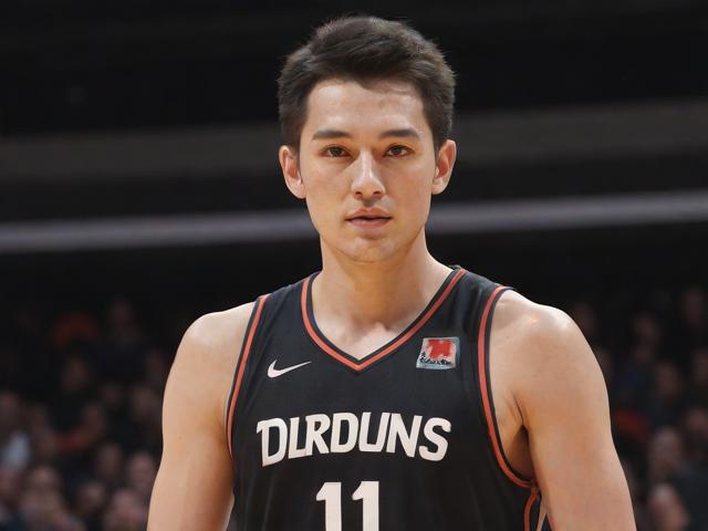 开云体育_ NBA夏季联赛的亮点：新秀们的首次挑战，nba夏季联赛开赛时间