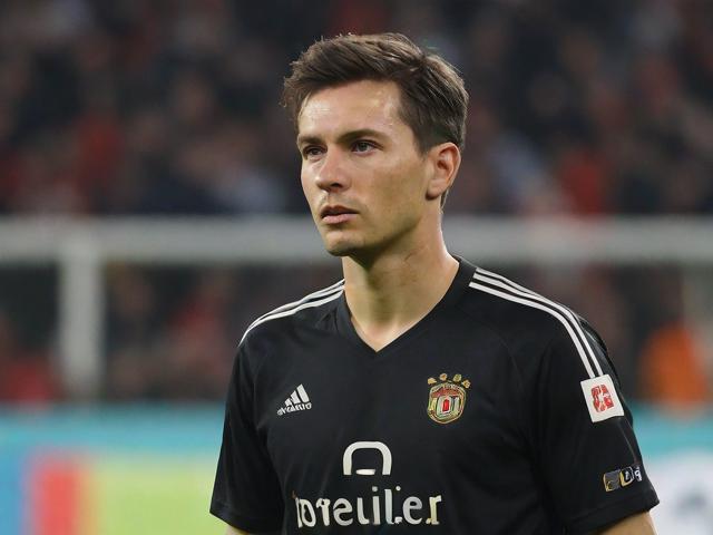 开云体育_ 德甲季末对决：卡位战的精彩瞬间，德甲开幕