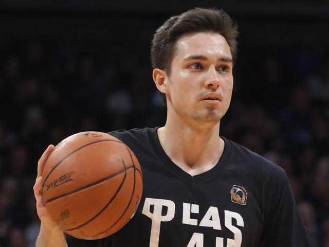 开云体育_ NBA球队的管理策略:怎样保持盈利与竞争?,nba球队的盈利模式 开云体育_ NBA球队的管理策略:怎样保持盈利与竞争?,nba球队的盈利模式