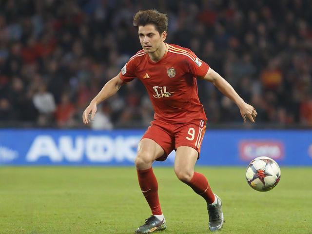 开云体育_ 德甲的比赛气氛：球迷如何影响球队？，德甲开场曲