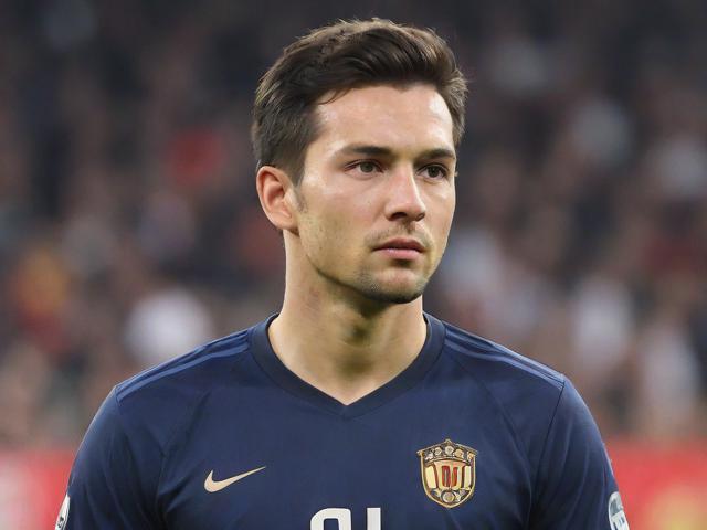 开云体育_ 中超争冠战：广州队2-1逆转上海海港，艾克森绝杀，广州市承办2021中超联赛 视频