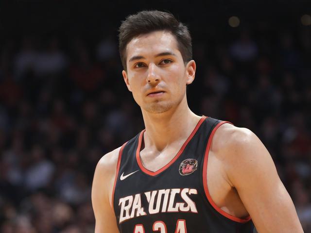 开云体育_ NBA赛季中期的战术创新：各队的调整策略，nba战术排名