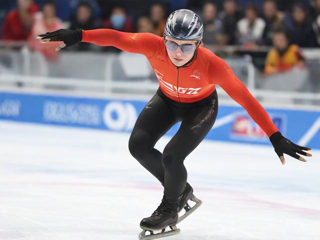 全国速度滑冰锦标赛纪录频频刷新，2020-2021赛季全国速度滑冰冠军赛