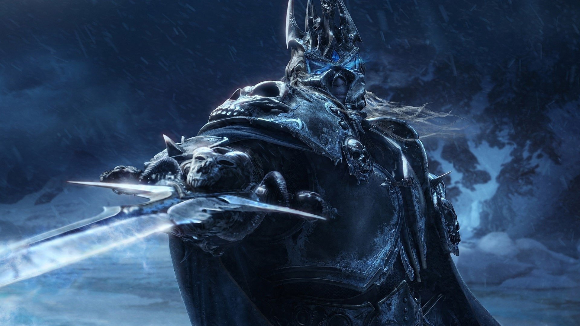 新兴足球赛事品牌多元发展，逐步建立行业标杆，新兴足球明星