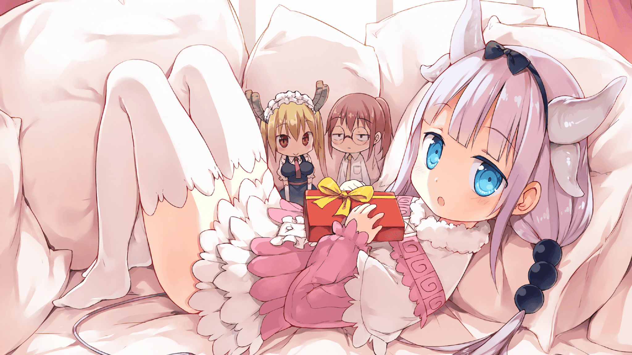 国足选手奋勇拼搏，不畏艰难，国足拼命瞬间